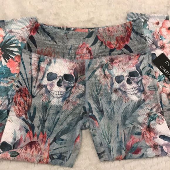 Skull workout Capri pants - Picture 2 of 4